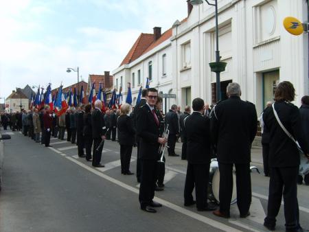 D�fil� en l'honneur des anciens combattants