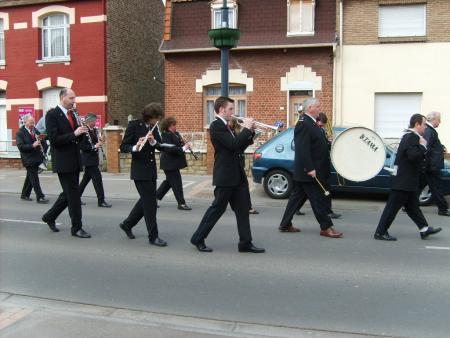 D�fil� en l'honneur des anciens combattants